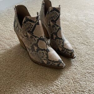 Vince Camuto Beige and Black Snakeskin Ankle Boots